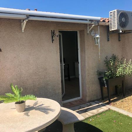 Studio Refait A Neuf Avec Jardin Aigues Mortes Εξωτερικό φωτογραφία